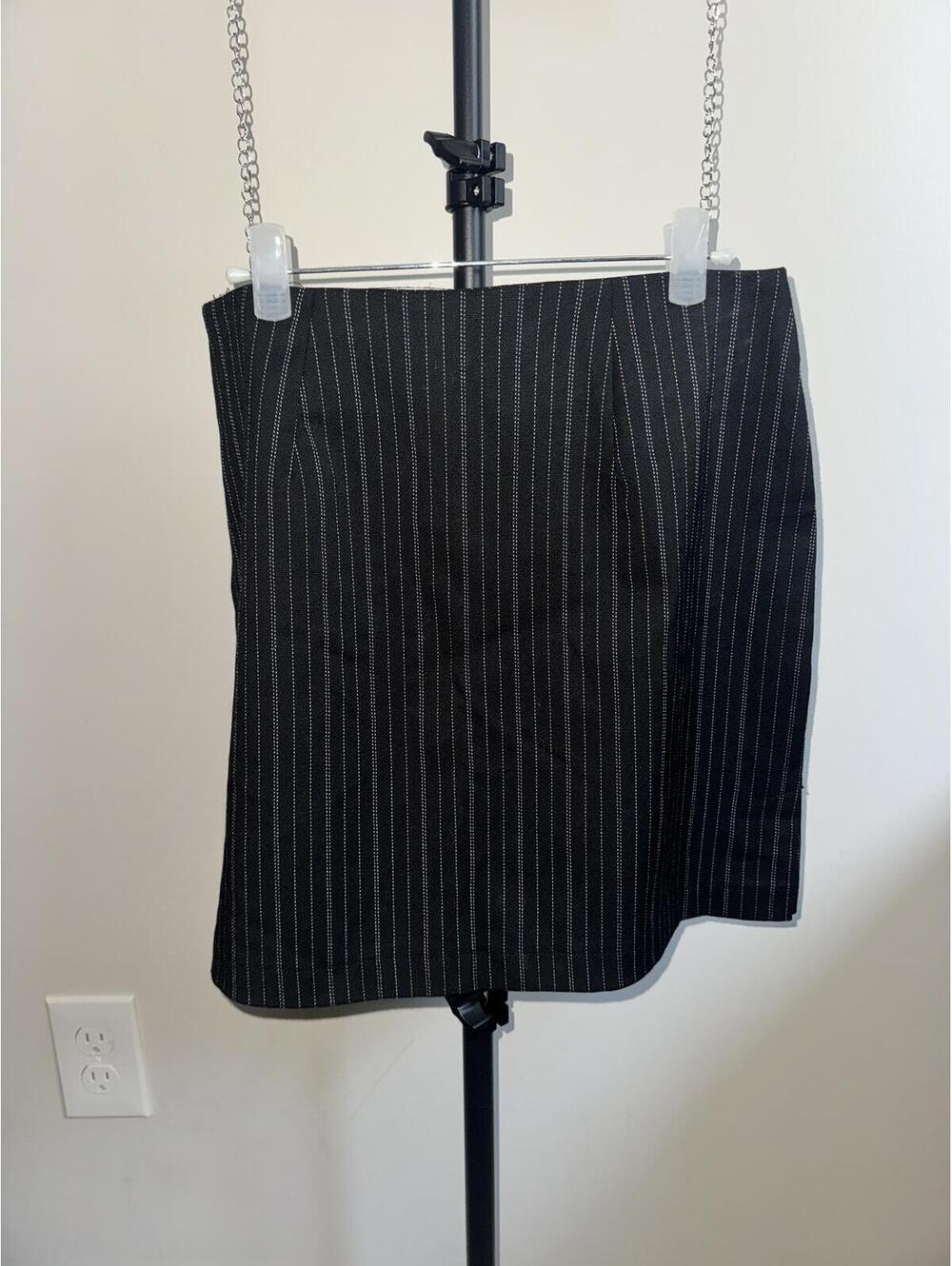 Y2K / Vintage Pinstripe Mini Skirt Office Siren Secretary Core Black Size 8